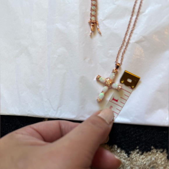 NEW  OPAL GEMTONE CROSS W/MOSSISANITE DETAILS in 18K ROSE GOLD CHAIN - Picture 7 of 7